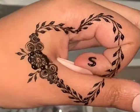 arabic simple heart arm mehndi design