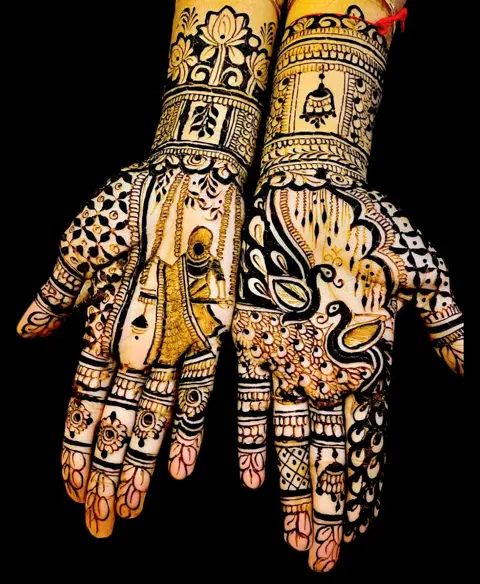 royal stylish figure back hand mehndi design