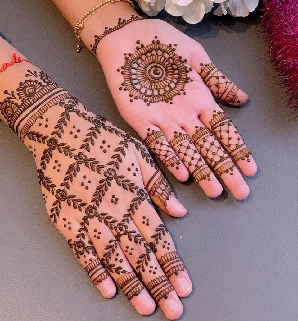 Bridal Simple Front Hand Mehndi Design with Gol Tikki for Diwali (2)