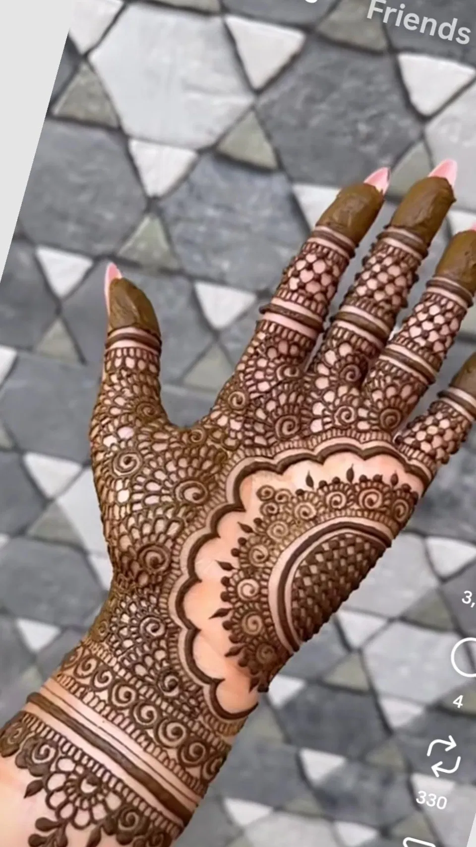 Arabic Simple Front Hand Mehndi Design for Raksha Bandhan
