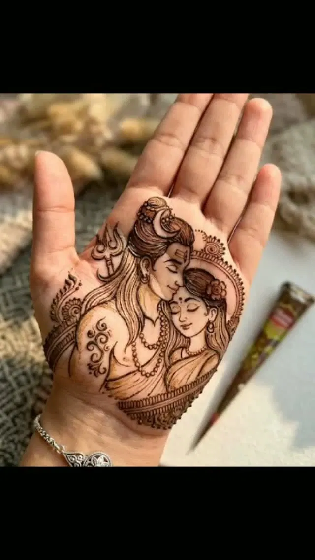 Bridal Simple Finger Mehndi Design with Gol Tikki and Figures for Sawan (2)