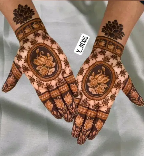 bridal stylish circle front hand mehndi design
