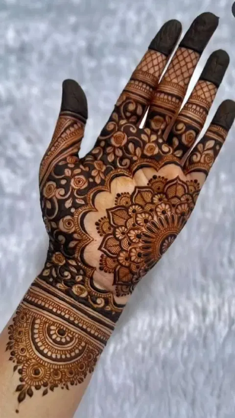 bridal indian front hand mehndi design