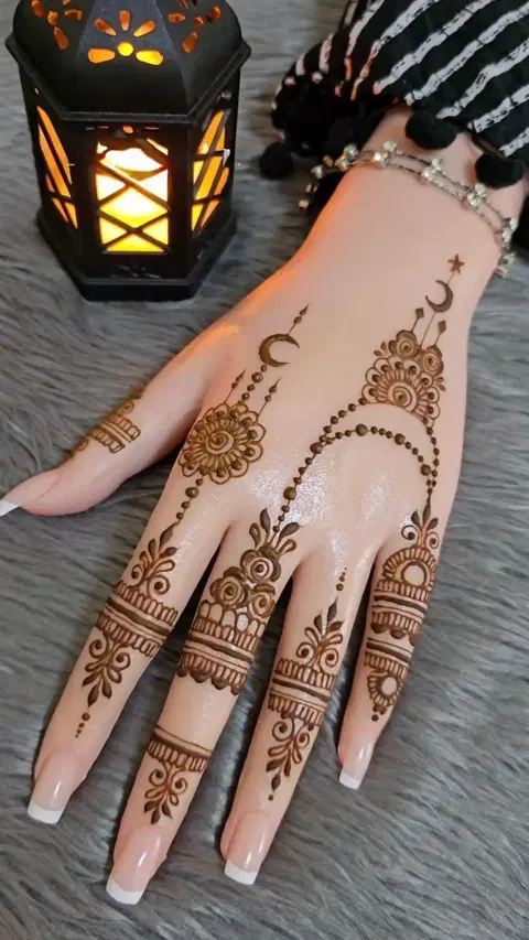 arabic simple moon back hand mehndi design