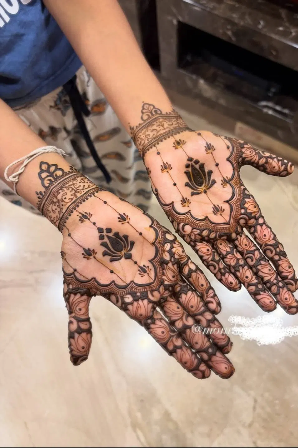 Simple Stylish Front Hand Mehndi Design with Lotus for Teej