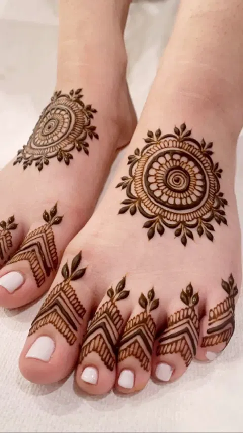 arabic pakistani foot mehndi design