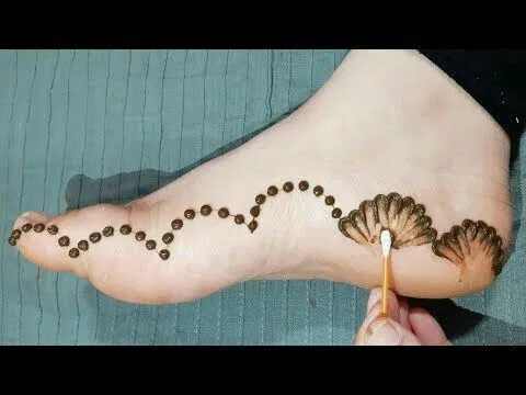 Simple Foot Mehndi Design with Flowers and Hearts