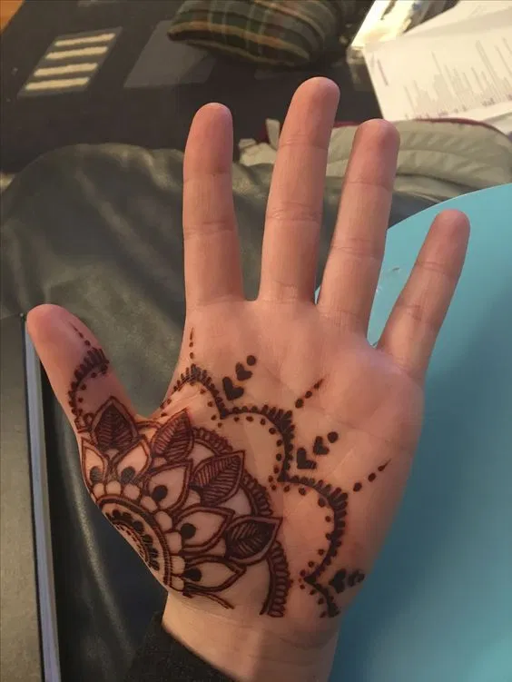 Bridal Front Hand Mehndi Design with Deity (2)
