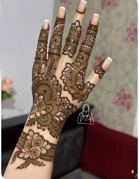 dubai pakistani back hand mehndi design