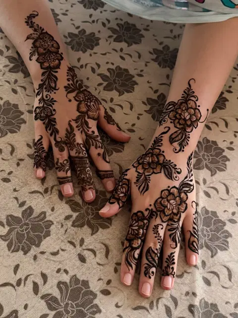 aesthetic arabic flower arm mehndi design