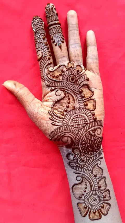 arabic bridal bel front hand mehndi design