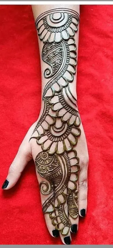 arabic simple bel back hand mehndi design