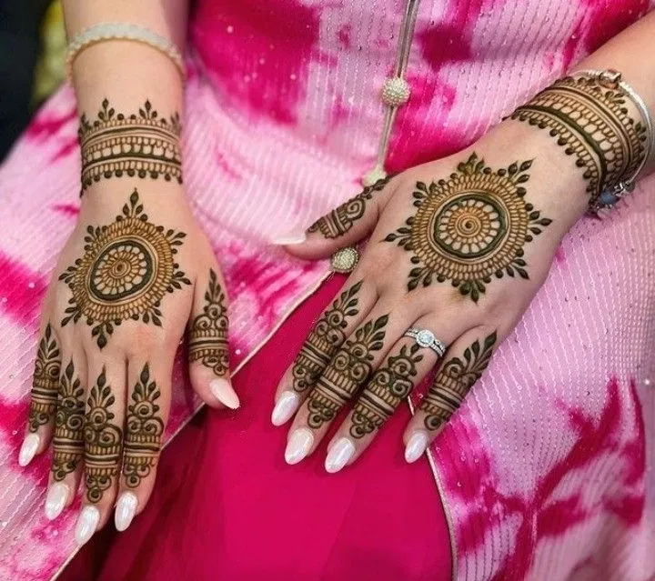 Aesthetic Pakistani Front Hand Mehndi Design with Gol Tikki for Diwali