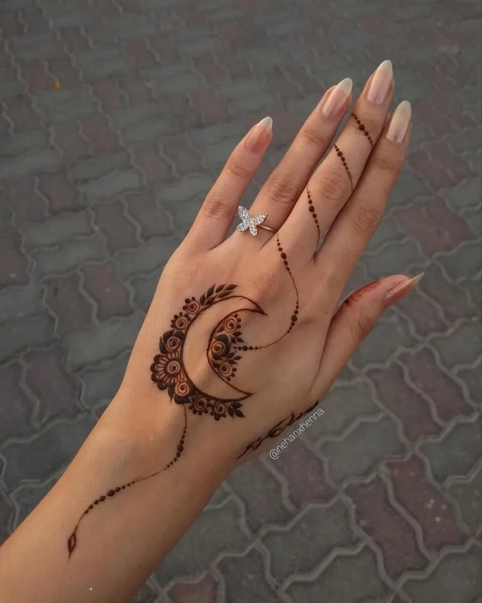 Aesthetic Arabic Finger Mehndi Design with Butterfly and Moon