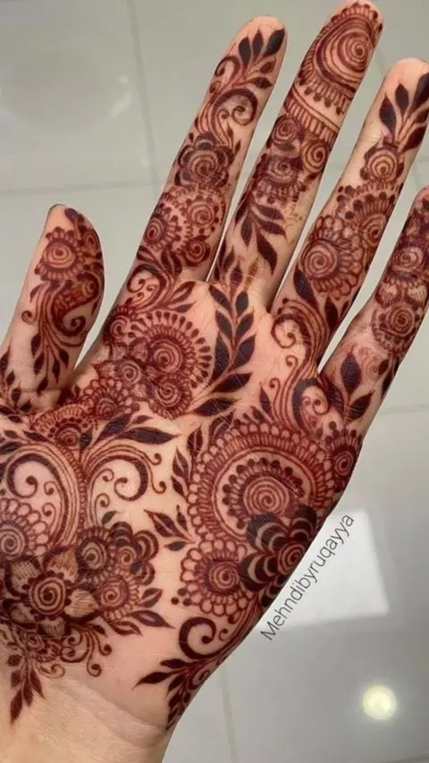 arabic simple flower front hand mehndi design