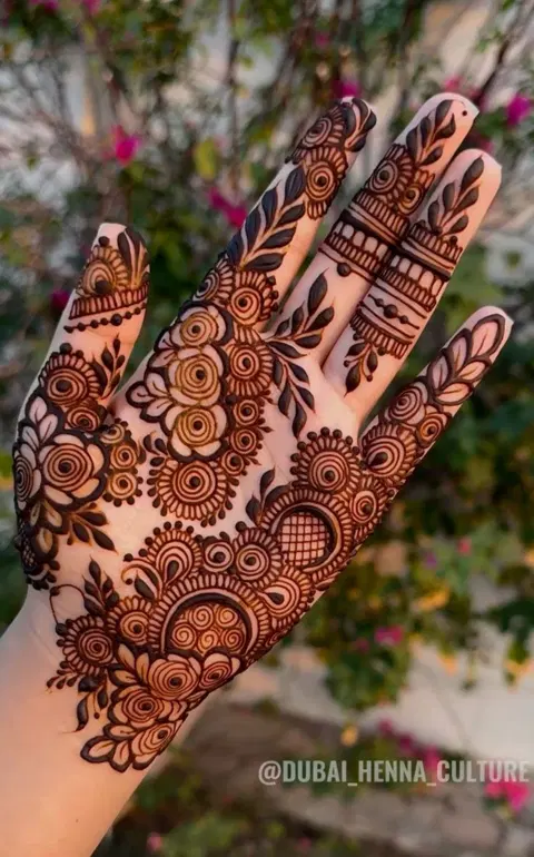 aesthetic arabic flower front hand mehndi design