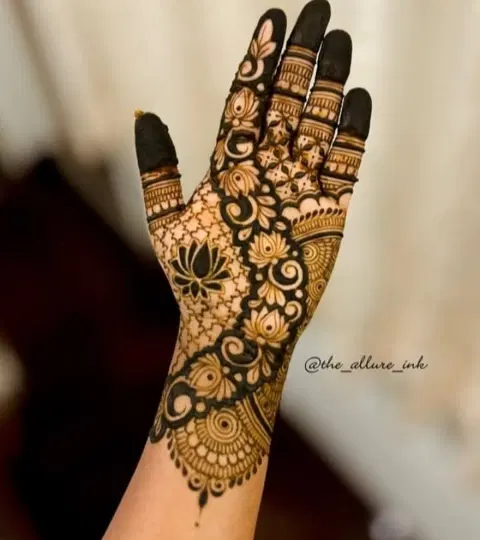 royal stylish lotus front hand mehndi design