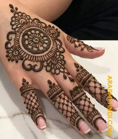 indian stylish circle back hand mehndi design