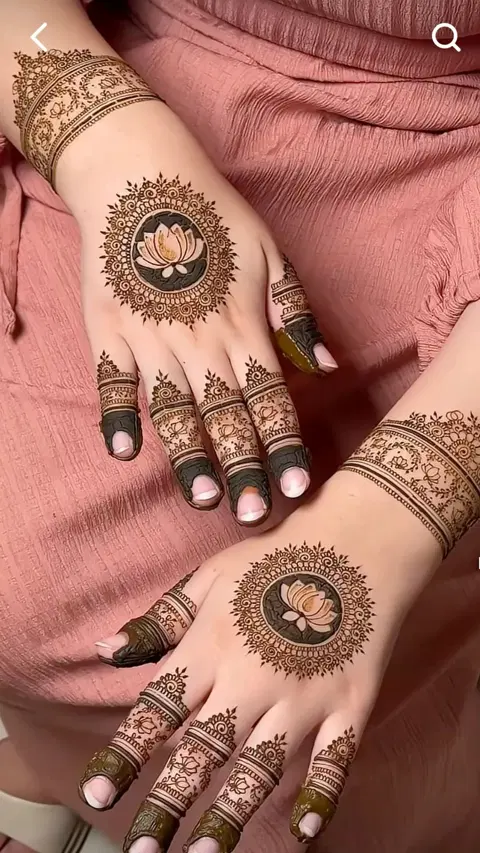 aesthetic simple circle back hand mehndi design