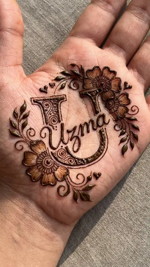 simple stylish name back hand mehndi design