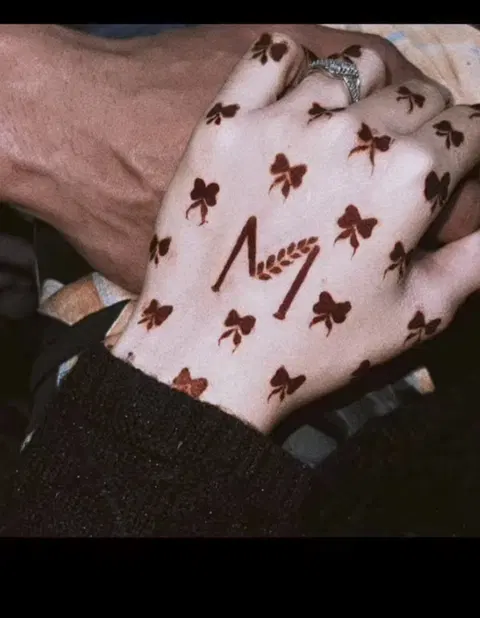 dubai simple name finger mehndi design