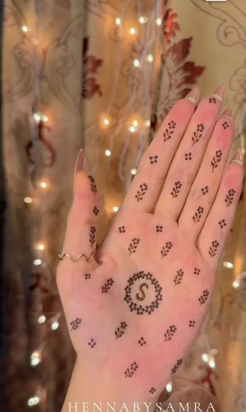 simple stylish flower finger mehndi design