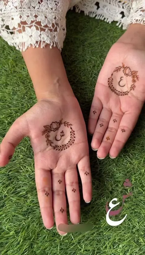 arabic simple circle finger mehndi design