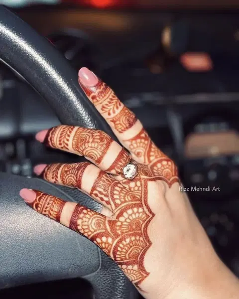 royal simple back hand mehndi design