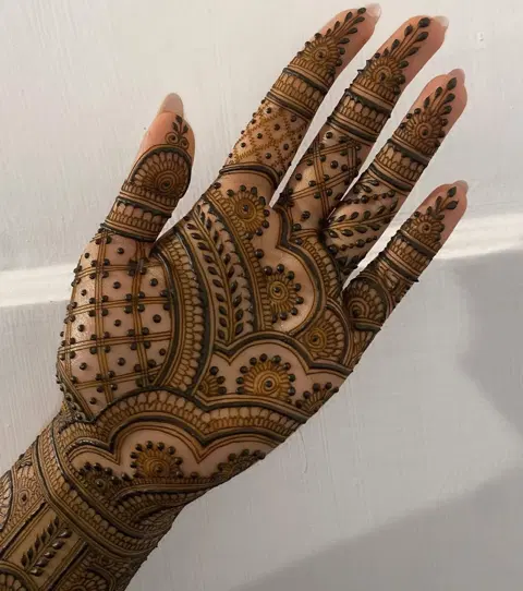 bridal royal front hand mehndi design