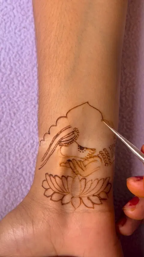 arabic bridal deity finger mehndi design