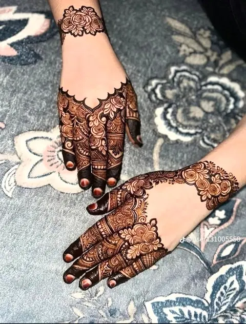 aesthetic bridal flower back hand mehndi design