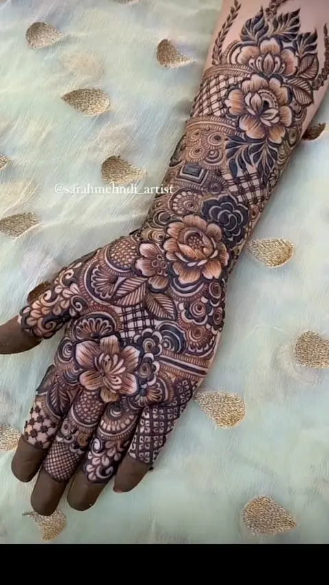 bridal dubai figure back hand mehndi design