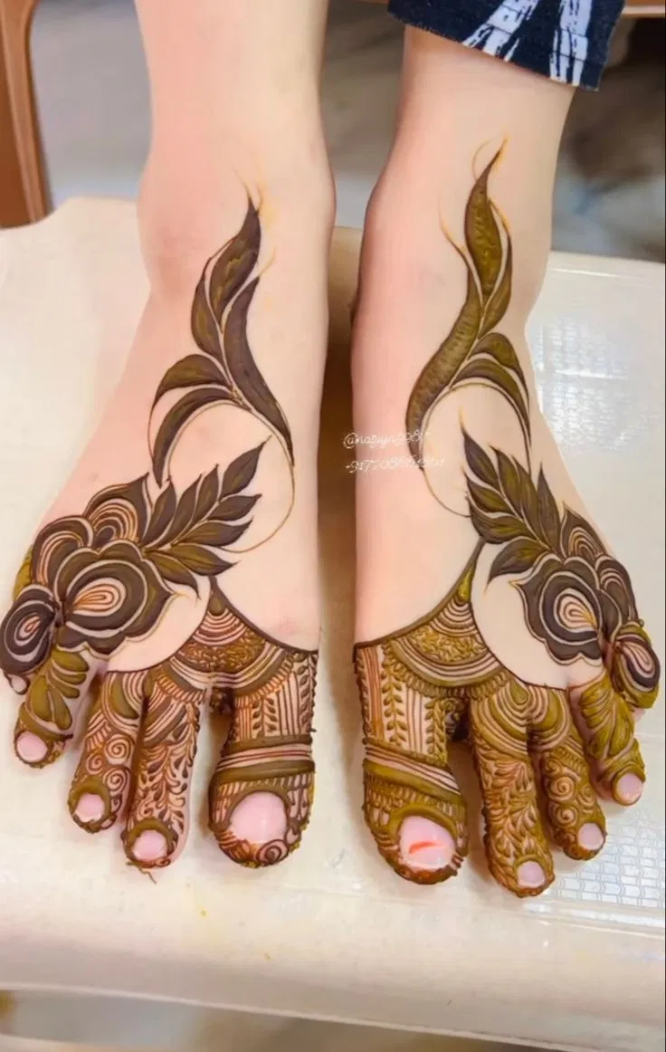 Arabic Dubai Foot Mehndi Design with Jaal