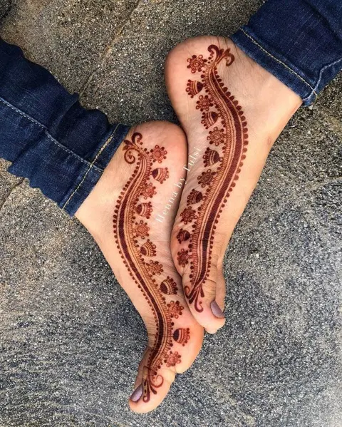 arabic simple foot mehndi design