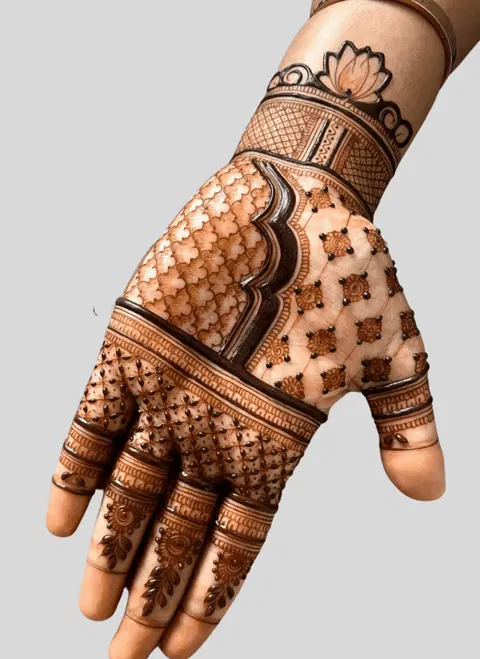 bridal stylish deity back hand mehndi design