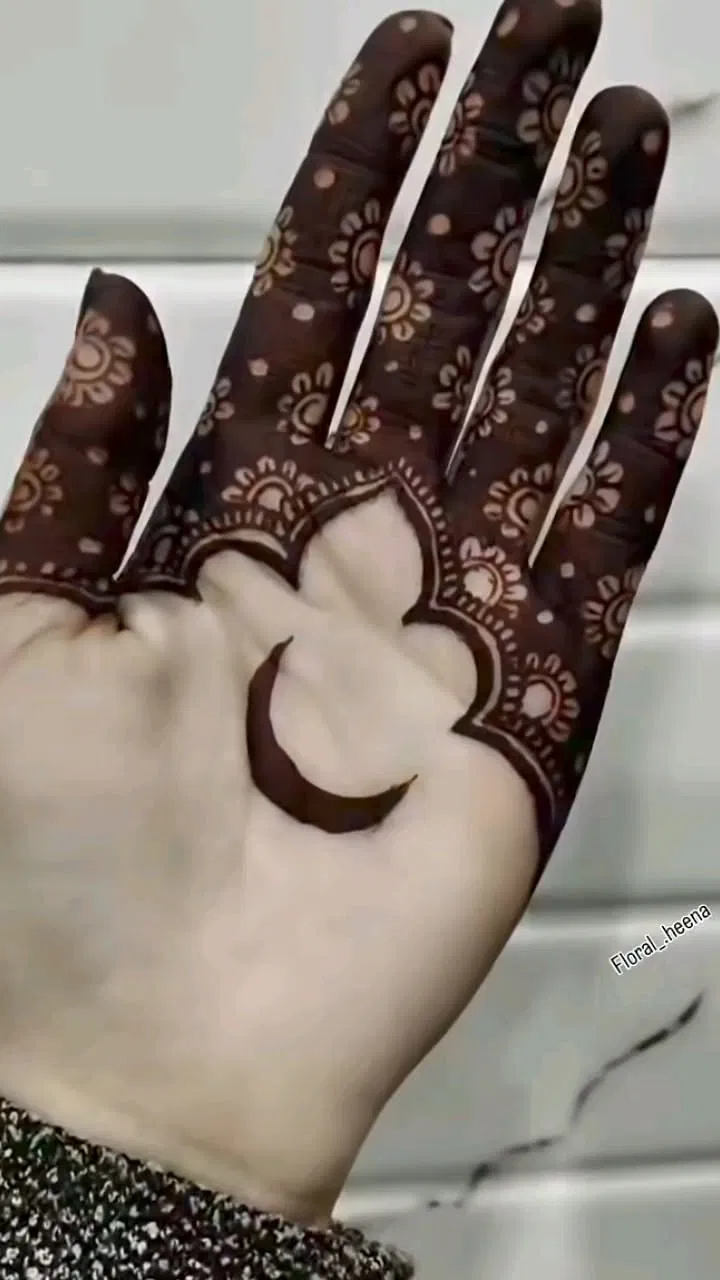 Pakistani Simple Finger Mehndi Design for Eid