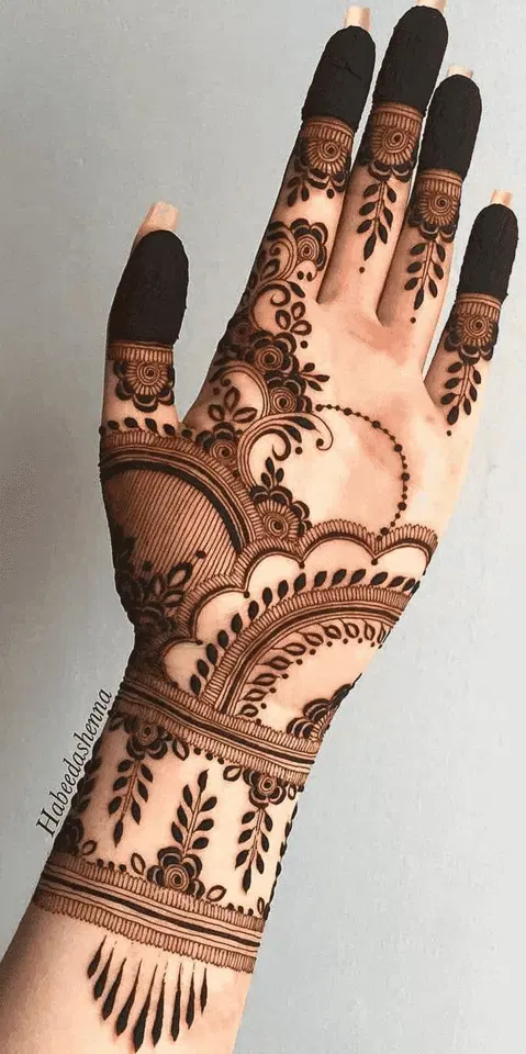 arabic stylish front hand mehndi design