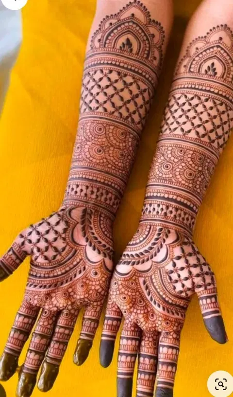 bridal stylish front hand mehndi design