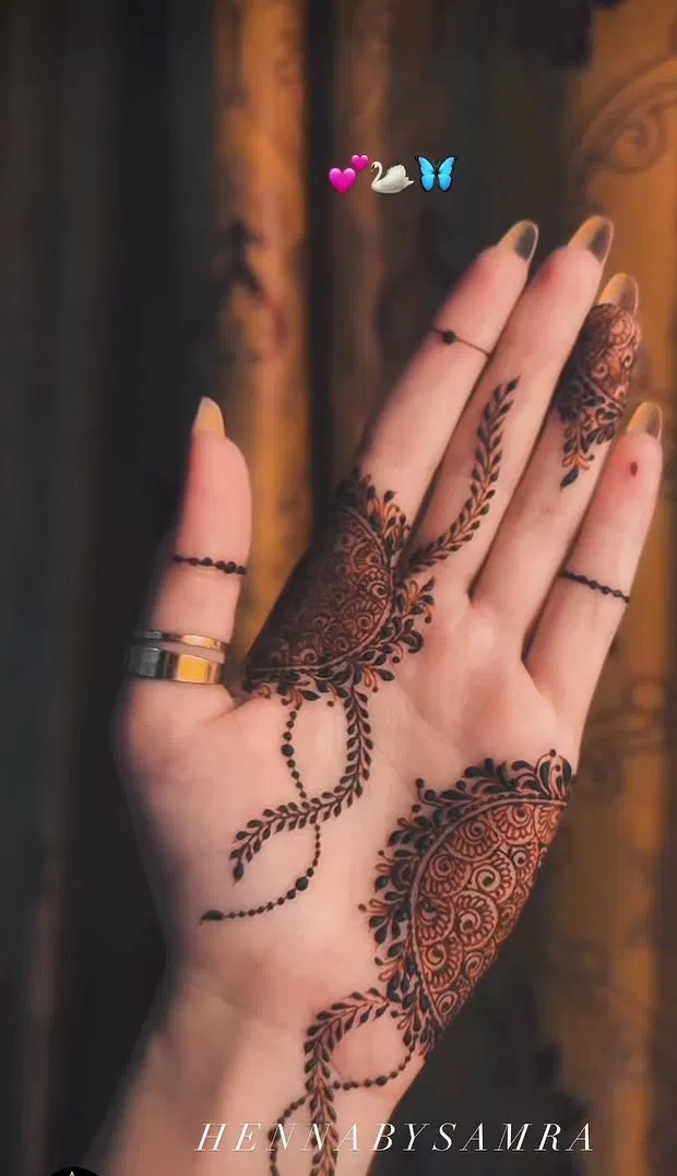 Arabic Minimal Front Hand Mehndi Design