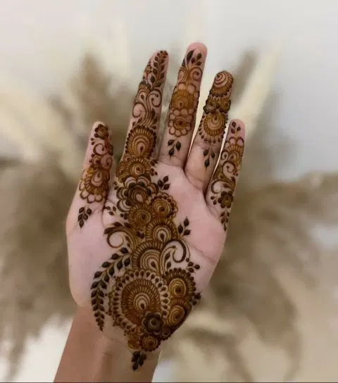 arabic minimal front hand mehndi design