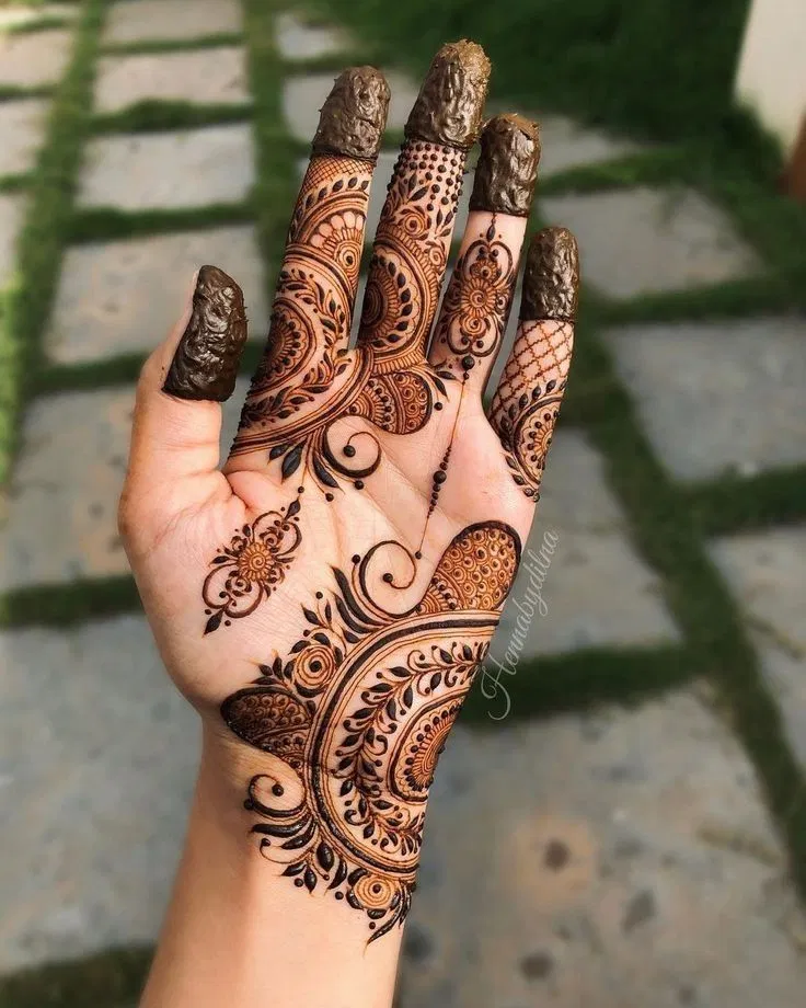 Arabic Bridal Front Hand Mehndi Design (22)