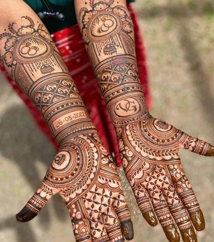Bridal Stylish Full Hand Mehndi Design with Jaal for Engagement (4)