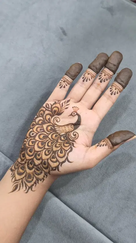 simple peacock front hand mehndi design