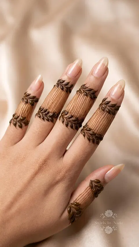 aesthetic minimal back hand mehndi design