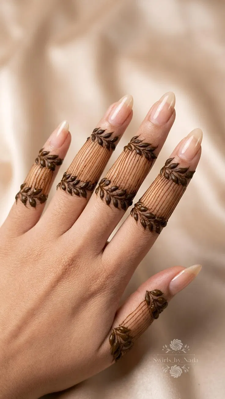 Aesthetic Minimal Back Hand Mehndi Design (10)