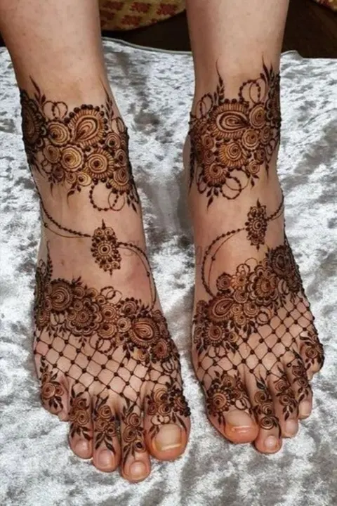 arabic bridal back hand mehndi design