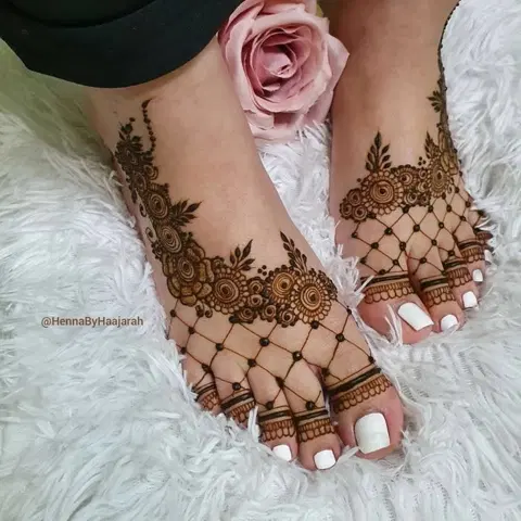 bridal pakistani flower back hand mehndi design