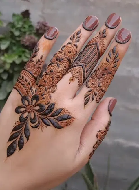 arabic simple back hand mehndi design