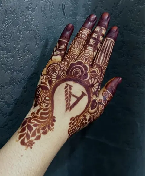arabic simple name finger mehndi design