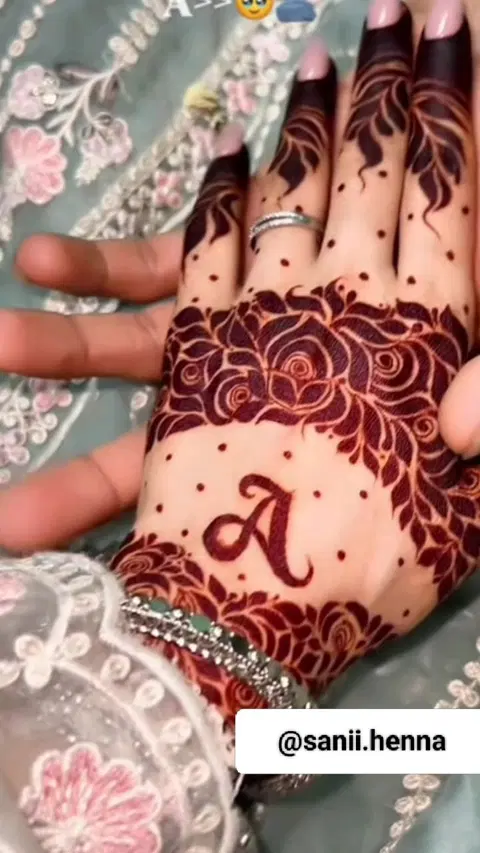 arabic simple name finger mehndi design